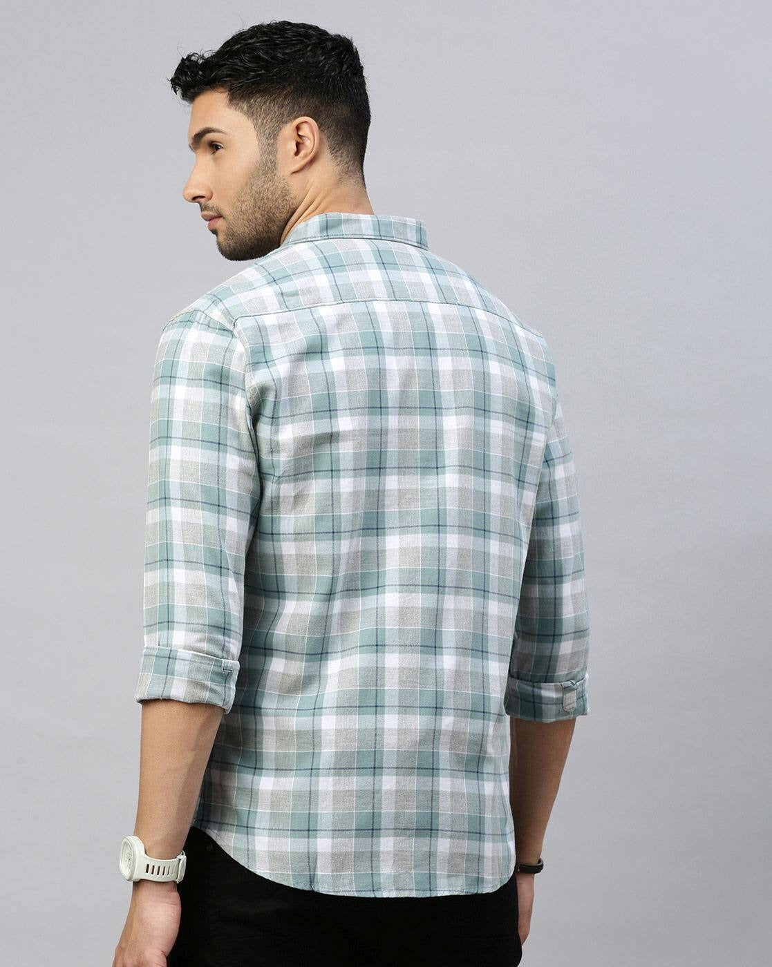 Men Checked Slim Fit Shirt