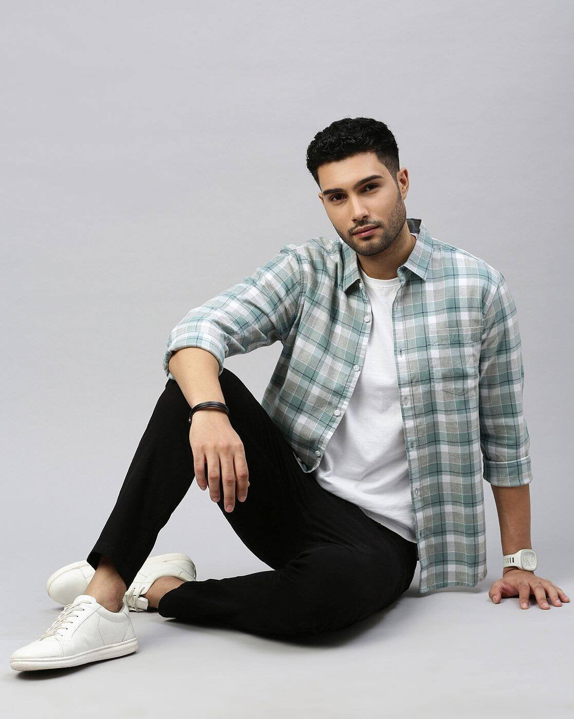 Men Checked Slim Fit Shirt