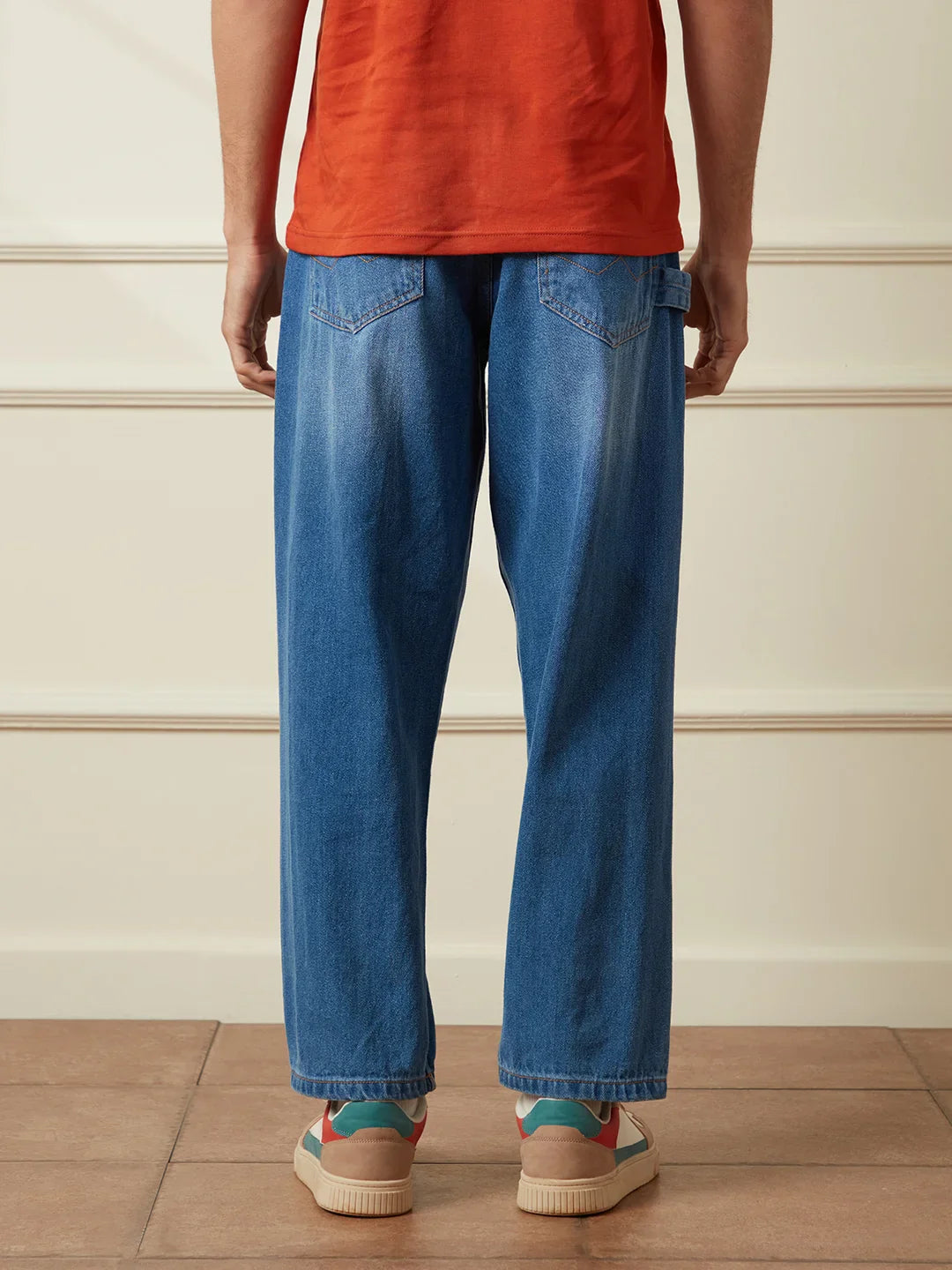 Light Fade Loose Fit Jeans | Blue