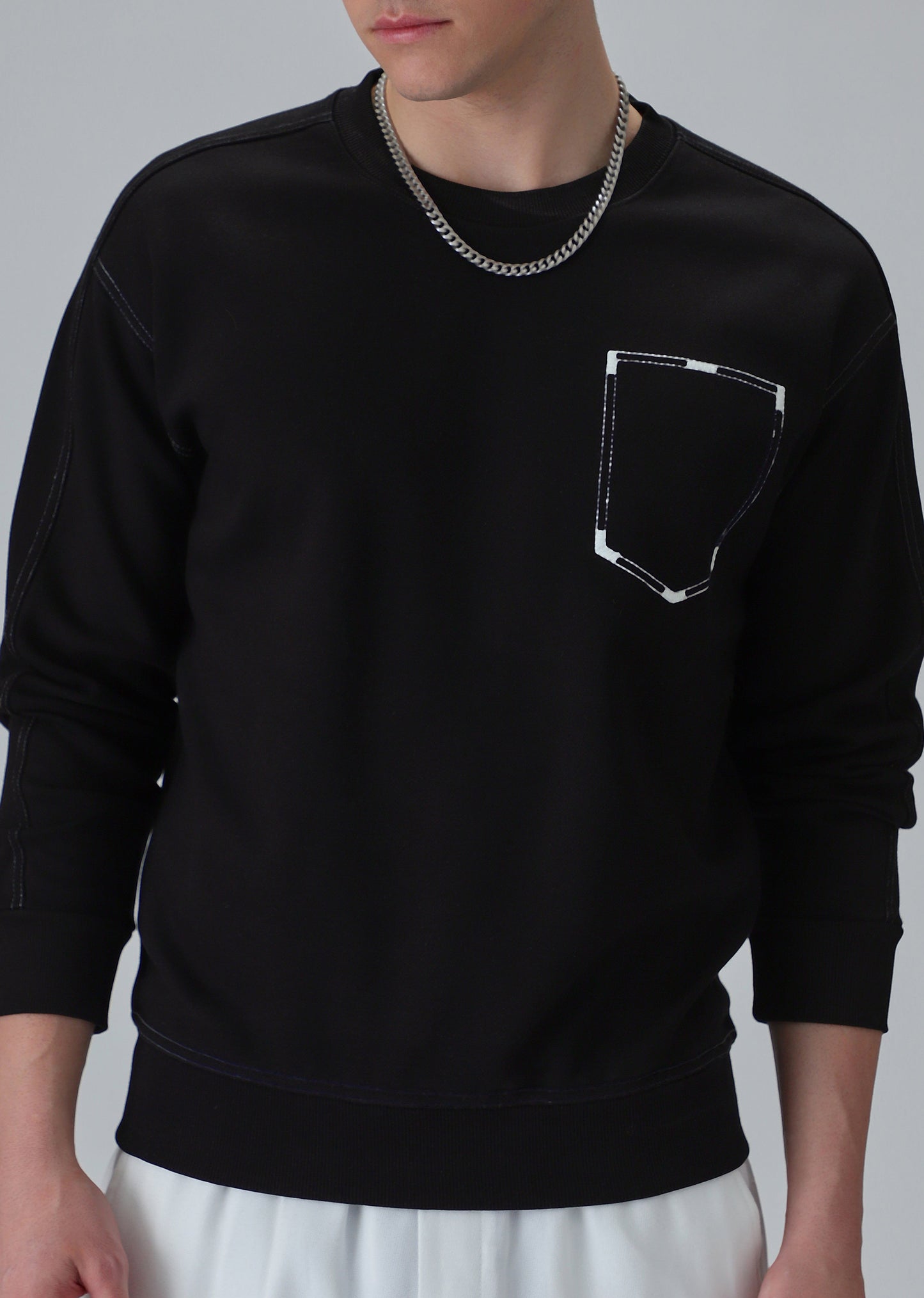 Embro Pocket Black Sweatshirt