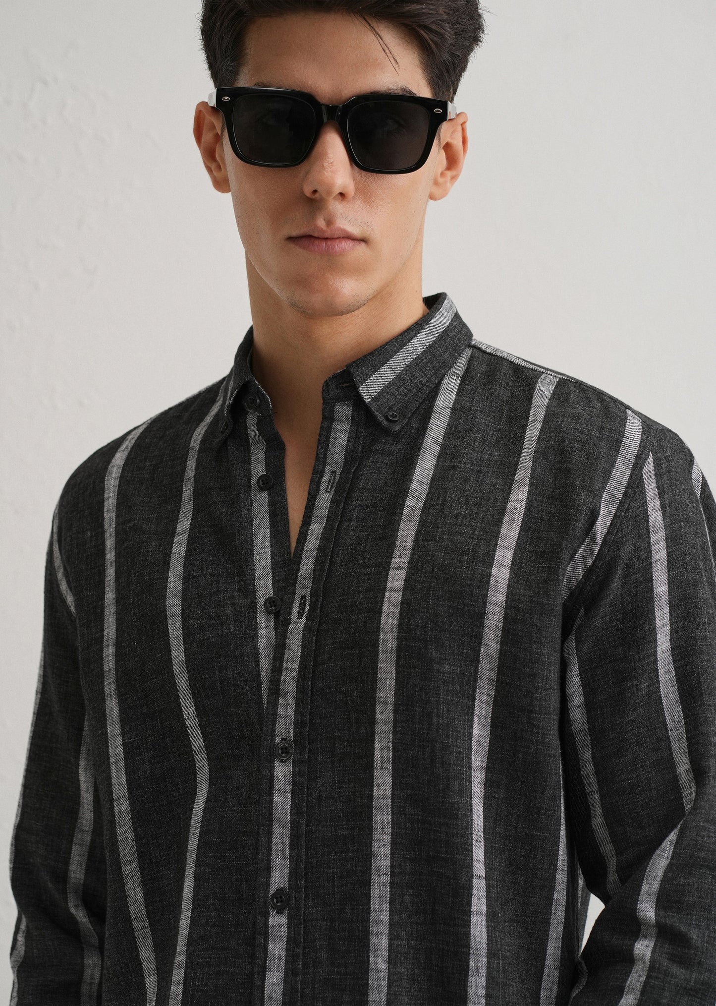 Melange Parallel Gray Stripe Shirt