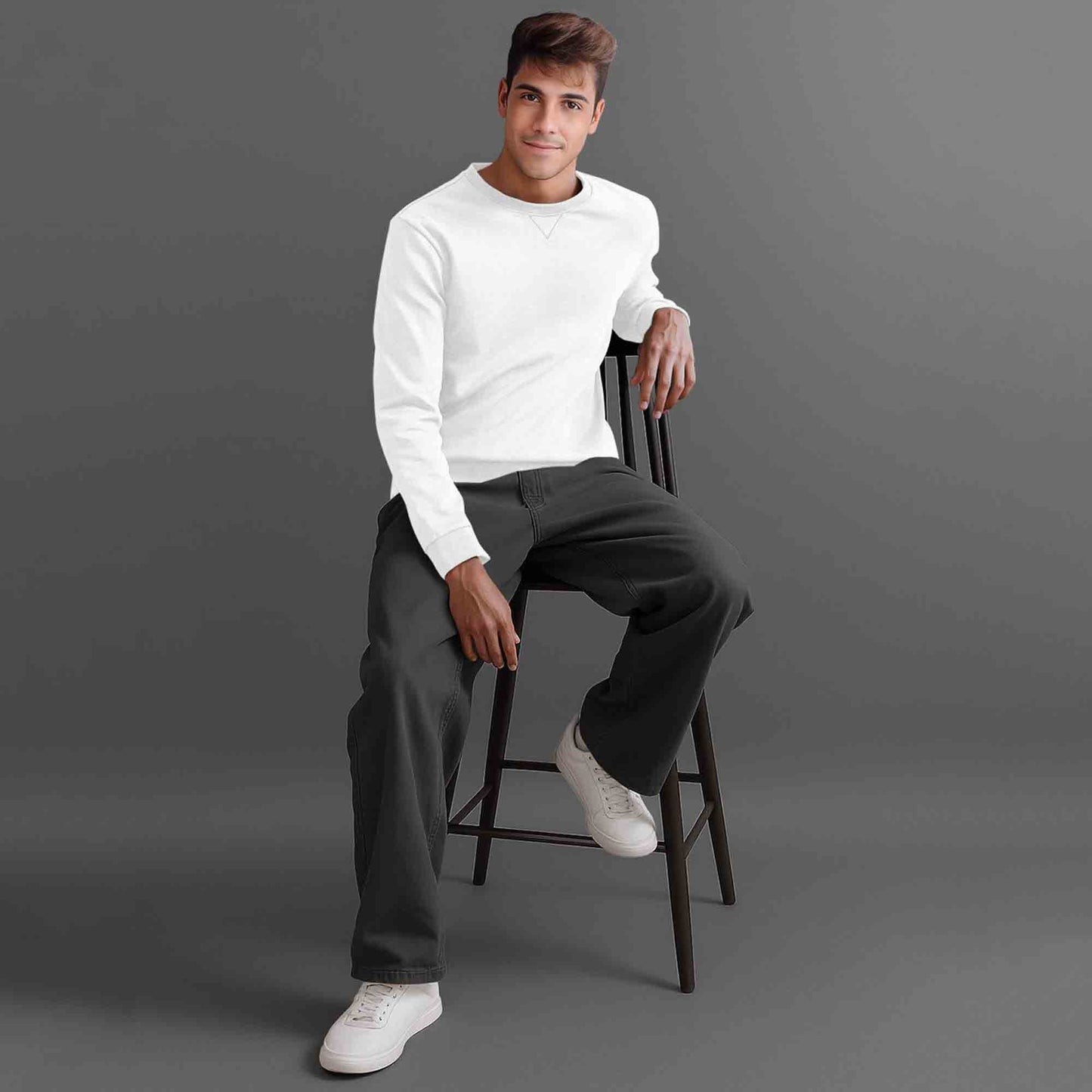 Men Full Sleeve plain round Neck Sweatshirt White