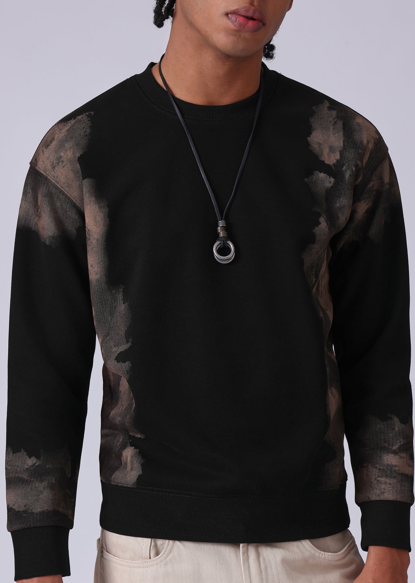 Waved Black Sweatshirt