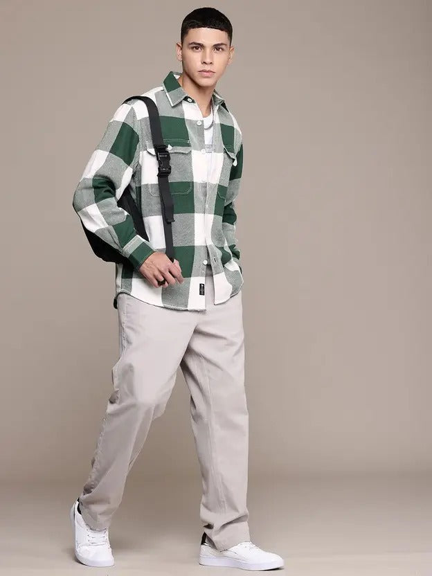 Men Relaxed Fit Checkered Casual Shirt