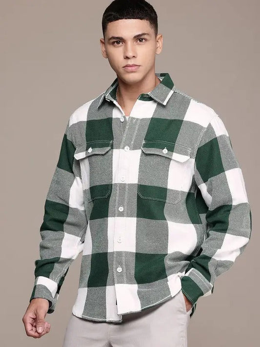 Men Relaxed Fit Checkered Casual Shirt